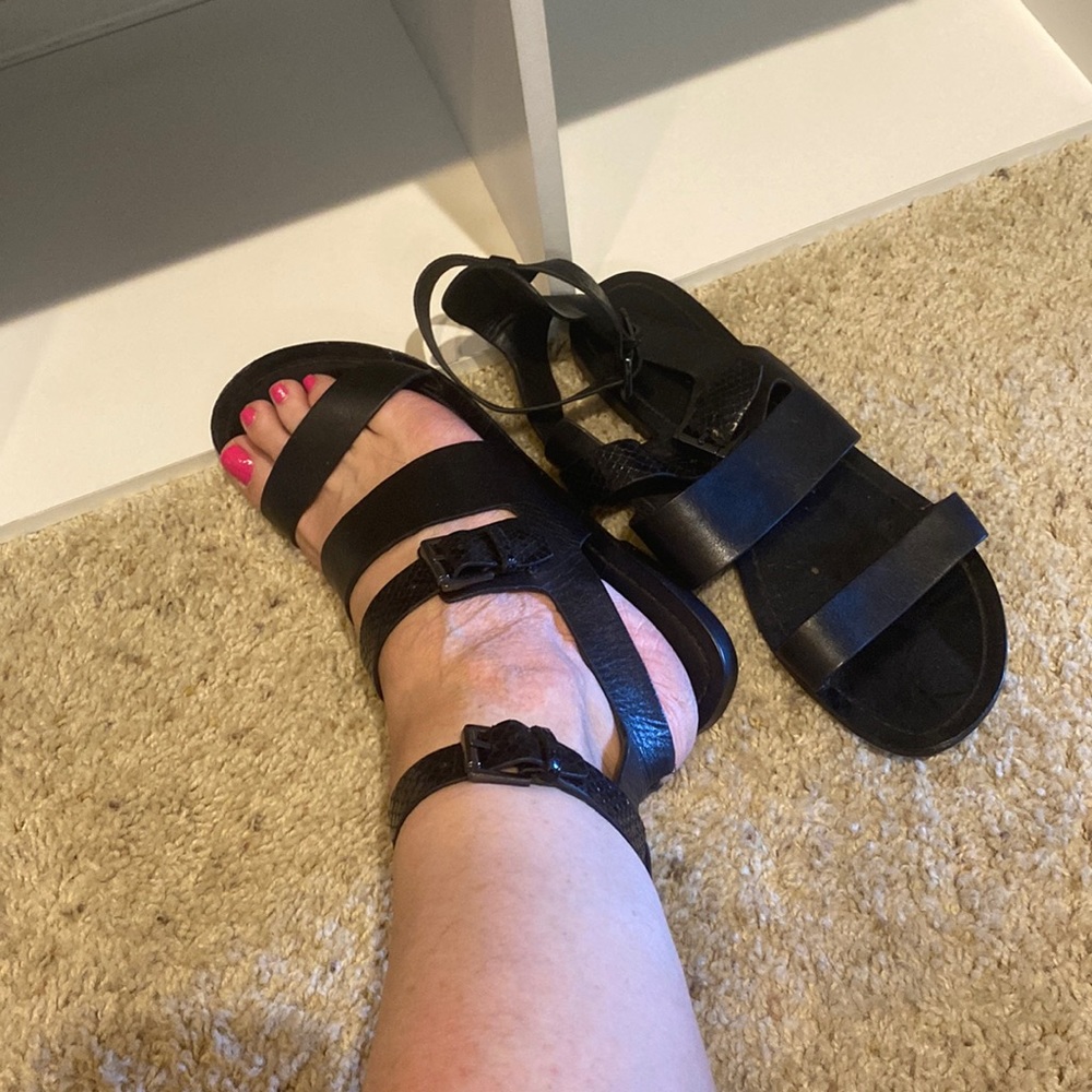 Black leather Sigerson Morrison flat sandals